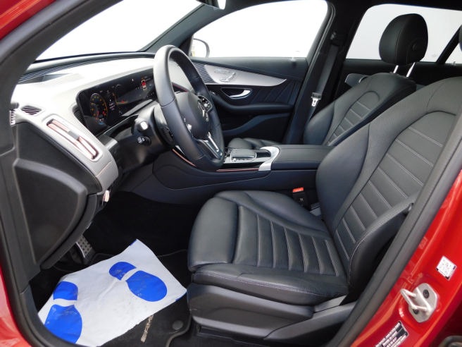 MERCEDES-BENZ EQC 400 300 kW / 408 KM