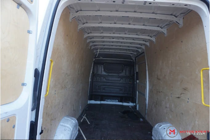 VOLKSWAGEN CRAFTER 1968 ccm / 140 KM
