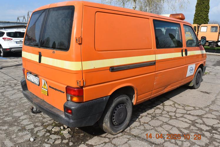 VOLKSWAGEN TRANSPORTER 
